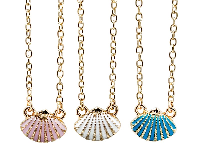 Enamel Scallop Shell Pendant Necklace NK2720